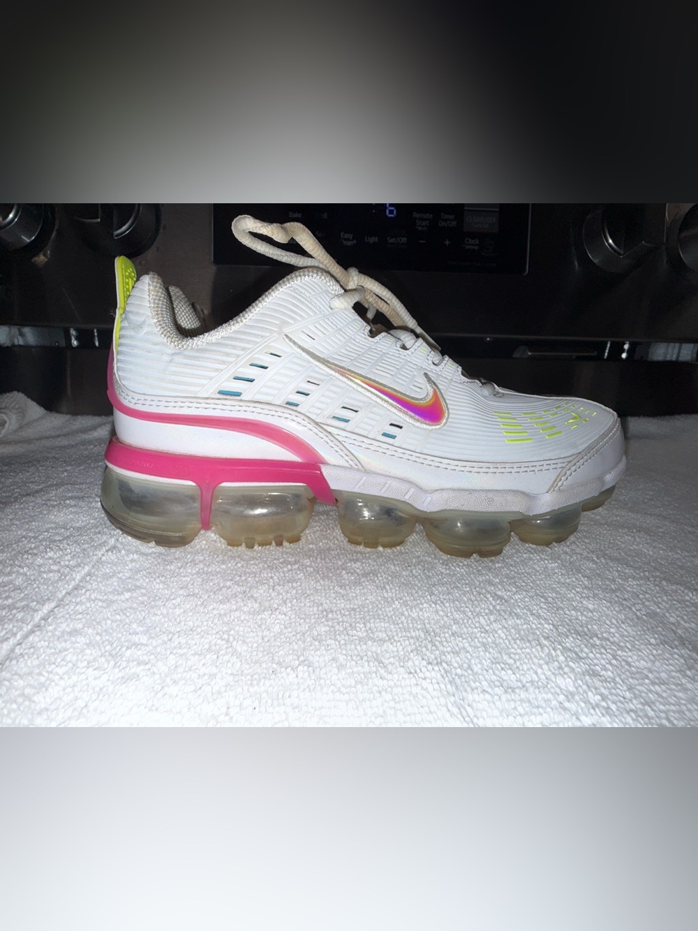 Nike Air Vapormax 360 Volt Fire White Running Shoe Pink & Lime Accents Size 8